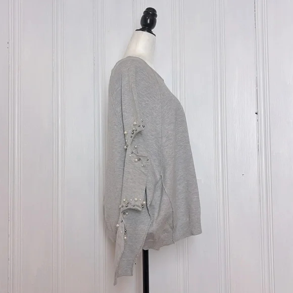ZARA Oversized Light Gray Cotton Sweater with Pearl Details - Picture 2 of 6